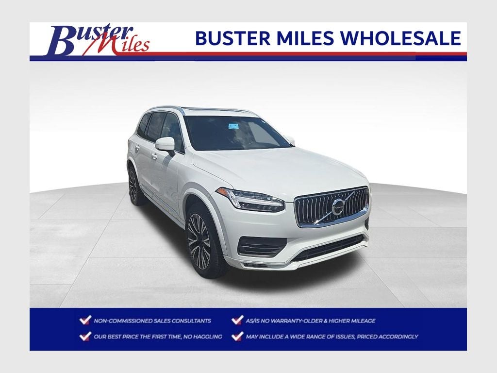 2020 Volvo XC90 T5 Momentum in White — front three-quarter view
